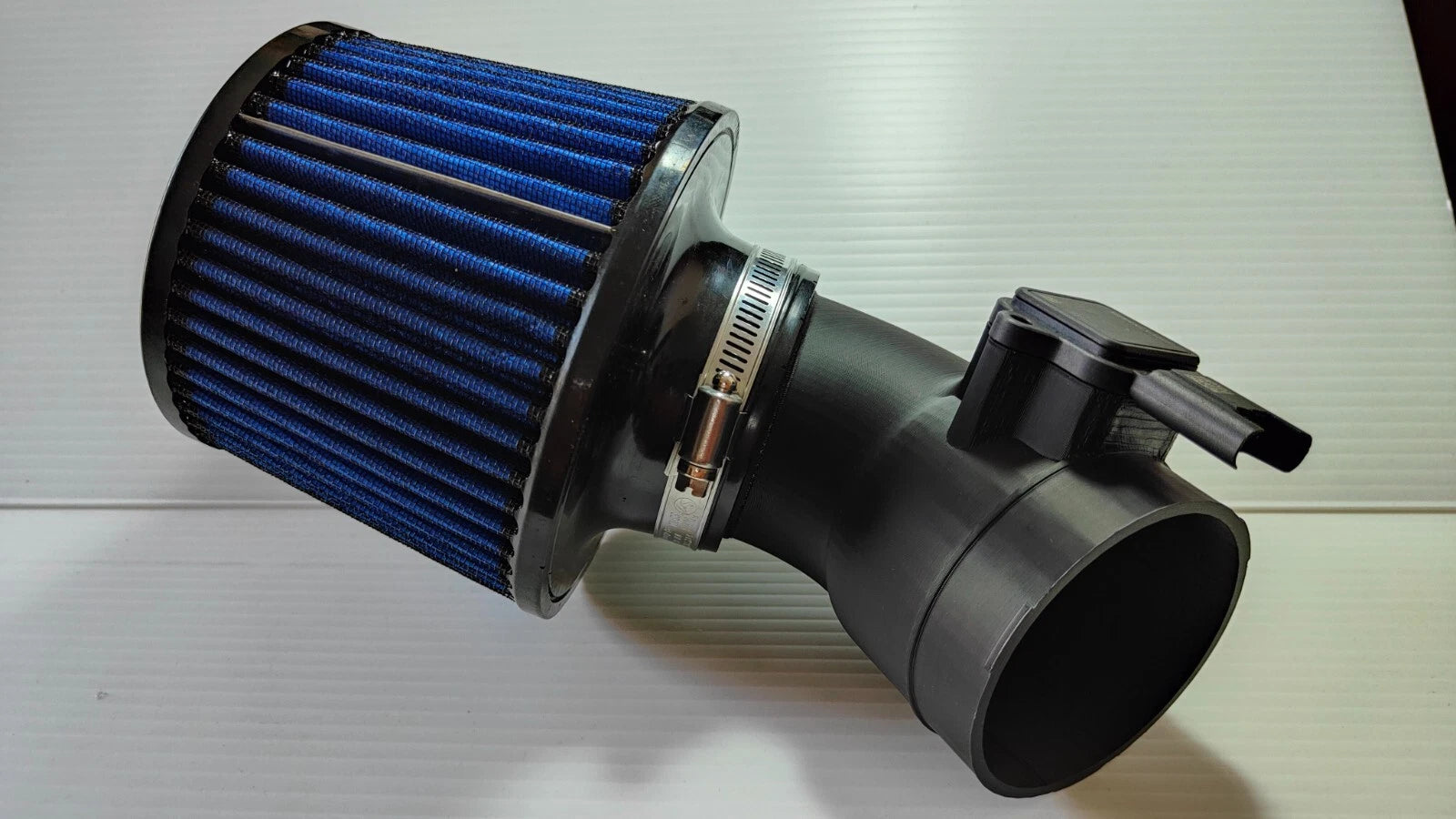BMW 5 Series (E60) 2004-2010 Cone air filter adapter for E60 N52 ENGINE.